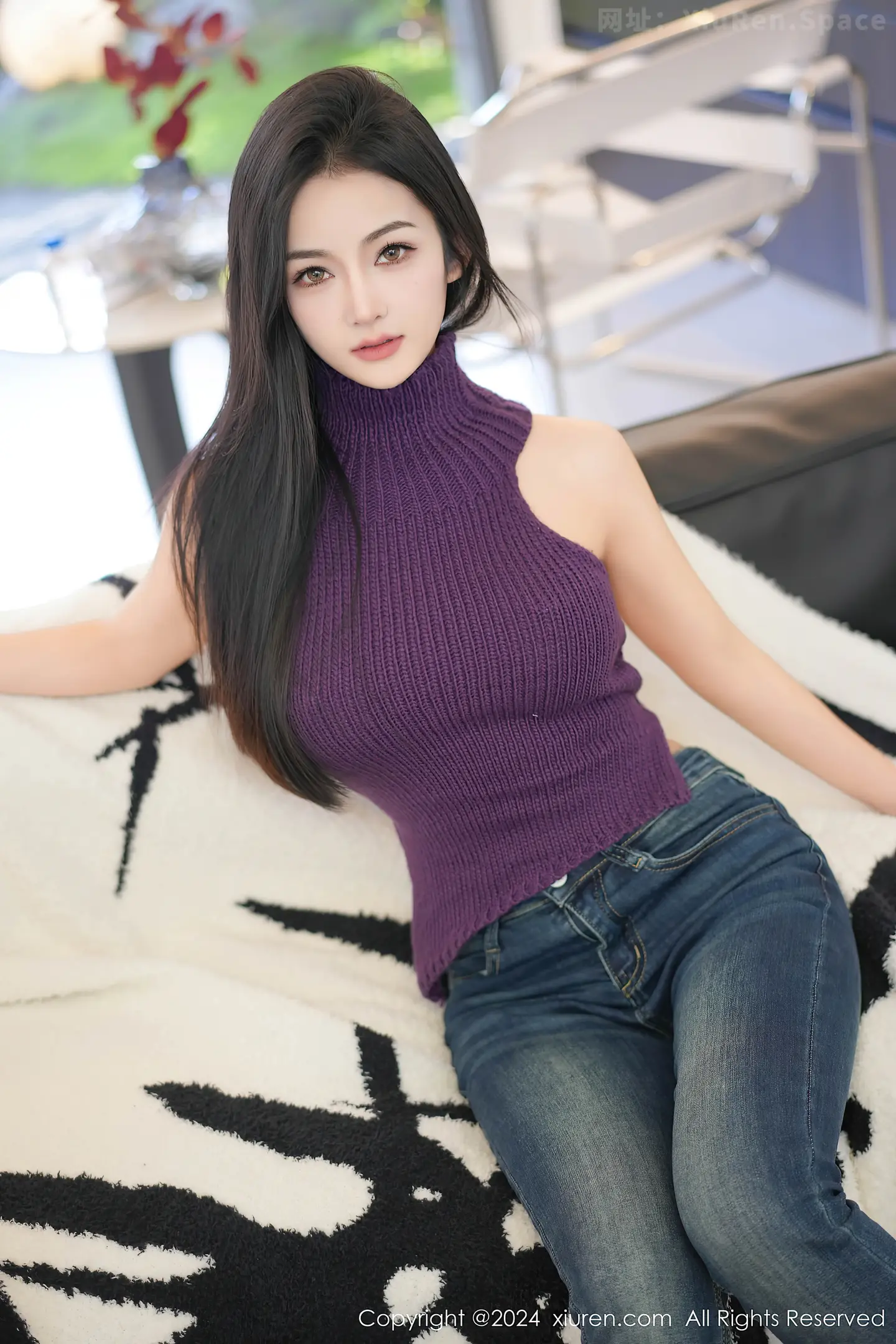 图片[5]-[XiuRen秀人网]VOL.7918 模特谭小灵性感紫色上衣配牛仔裤露超薄肉丝秀丰腴身姿诱惑写真75P-秀人网官方网站